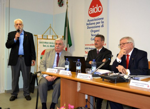 L'indirizzo di saluto del presidente del gruppo Aido di Mandello, Mario Lafranconi.