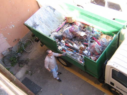 Distruzione merci 15-05 004