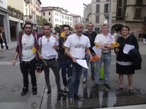 Renzo e Lucio sentinelle in piedi