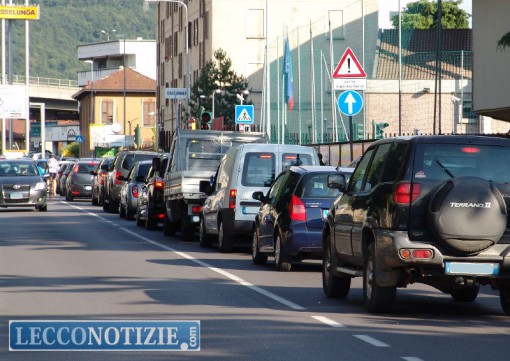 corso martiri traffico (2)