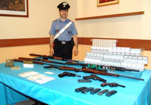 rapina bar centrale mandello - armi