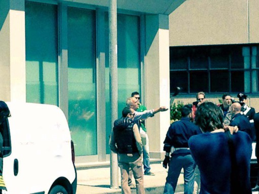 tenta darsi fuoco (1)