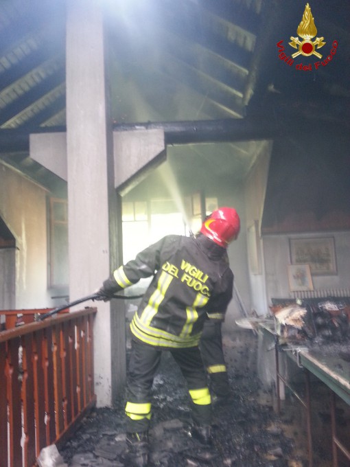 vercurago incendio tetto  (3)