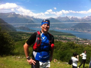 Uno scorcio sul lago, "rovinato" dai fili dell'alta tensione