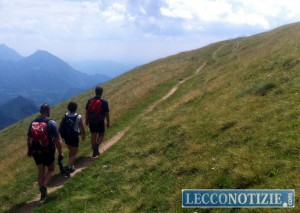 montagna passeggiata escursionisti