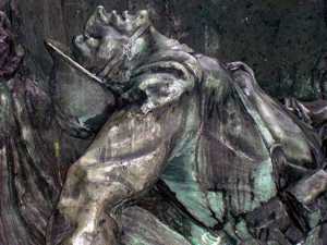 monumento_caduti_Mandello_2014