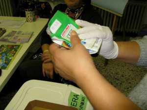 raccolta-differenziata_rifiuti_Rongio_donne-straniere (2)