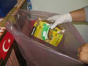 raccolta-differenziata_rifiuti_Rongio_donne-straniere (5)