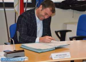 Antonio Rossi sigla l'accordo di programma per i lavori alle falesie lecchesi