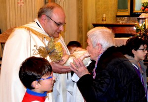 Don-Massimo-Rossi_parroco_Somana (1)