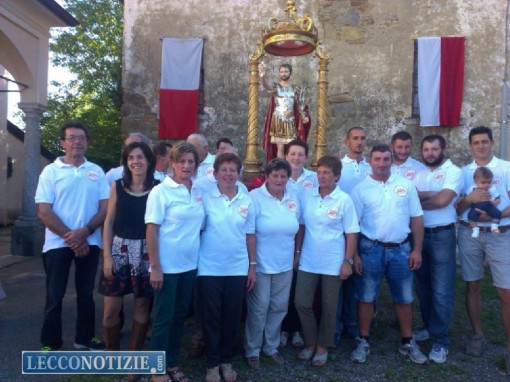 Foto di gruppo dei volontari dell'associazione "Amici di Consonno"