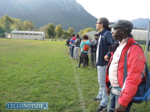 Bione_partita di calcio profughi_2015 (14)