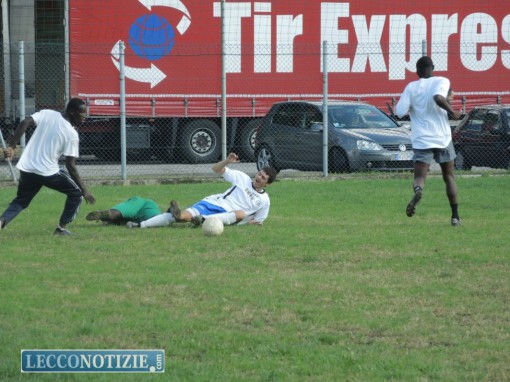 Bione_partita di calcio profughi_2015 (15)