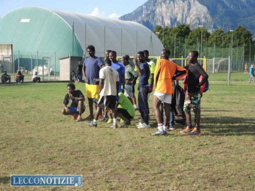 Bione_partita di calcio profughi_2015 (5)