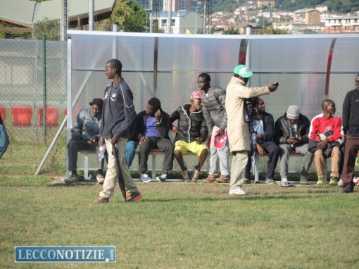 Bione_partita di calcio profughi_2015 (8)