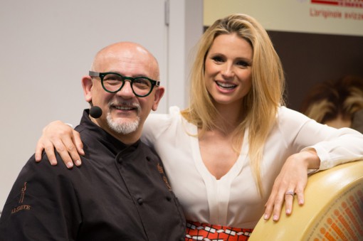 Lo chef Claudio Sadler con Michelle Hunziker.