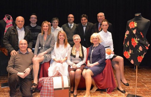 La Compagnia teatrale di San Giovanni Lecco fondata nel 1810 rappresenterà venerdì 30 ottobre a Mandello la commedia "Sarto per signora".