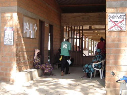 L'ingresso dell'ospedale di 