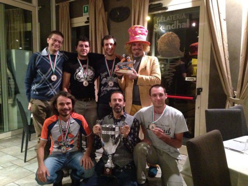 I vincitori della AlpenCup premiati da Mago Ciclo