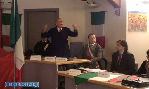 Consegna costituzione_ calolzio (5)