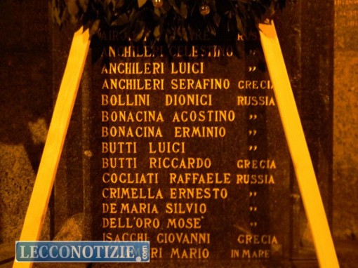 I nomi dei valmadreresi deceduti in guerra incisi sul monumento ai caduti