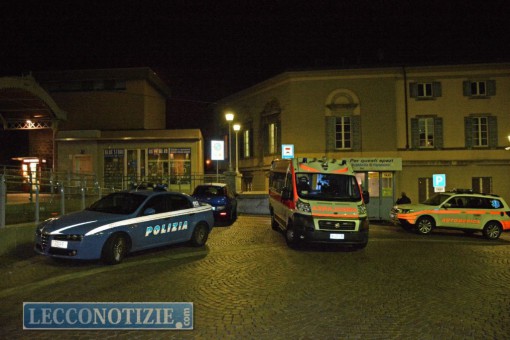 donna caduta stazione (3)