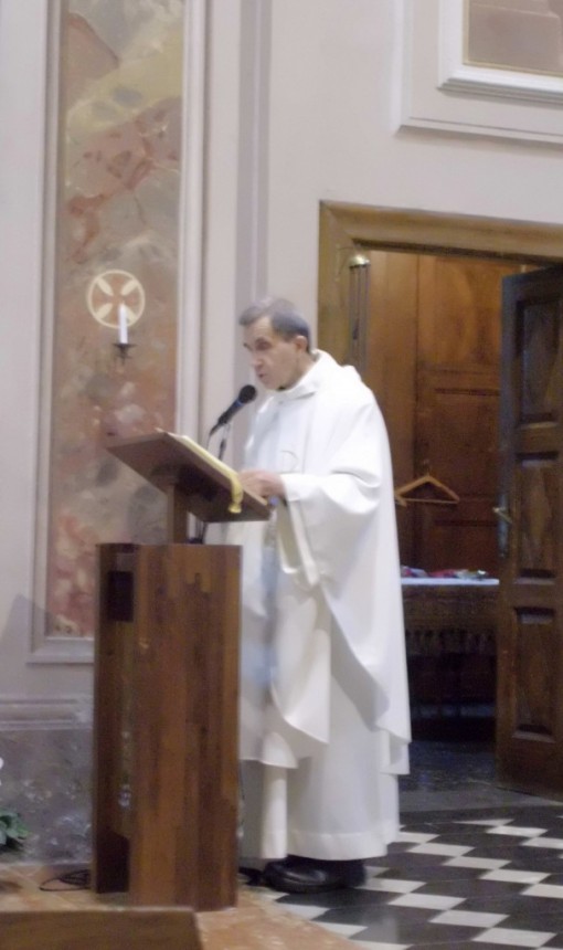 Don Angelo Viganò, nuovo parroco della comunità perledese.