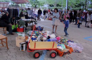 Domenica 15 novembre torna in piazza Mercato a Mandello il mercatino delle pulci.