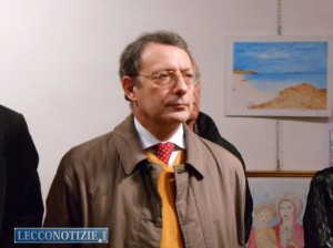 il sindaco di Calolzio Cesare Valsecchi