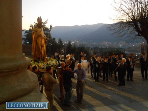 processione S.Martino_ calolzio (3)