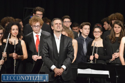 Al centro il maestro Maurizio Fasoli 