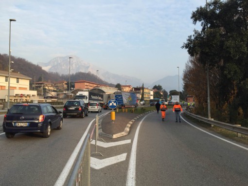 Pescate_chiusura svincolo per pulizie08