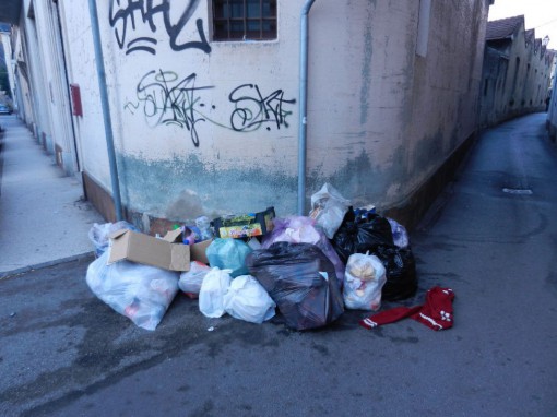 Via Corti angolo via dell'Isola 24-12-20105