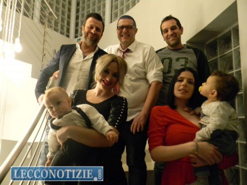 Soci e dipendenti dell'Autoscuola Lecchese al ristorante DLake per festeggiare il 50esimo dalla fondazione