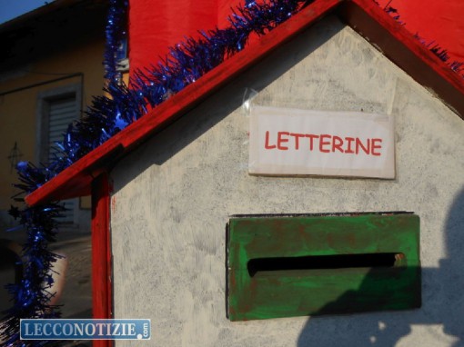 bancarelle_ piazza regazzoni_ calolzio (2)