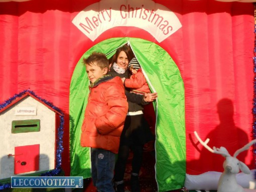 bancarelle_ piazza regazzoni_ calolzio (3)