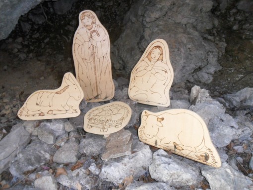 Il presepe allestito dalle famiglie Balza e Greppi sul sentiero 17 A che porta allo Zucco Sileggio. Il luogo del presepe si raggiunge salendo da Sonvico in 20-25 minuti di cammino.