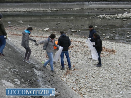 pulizie lungolago profughi (16)