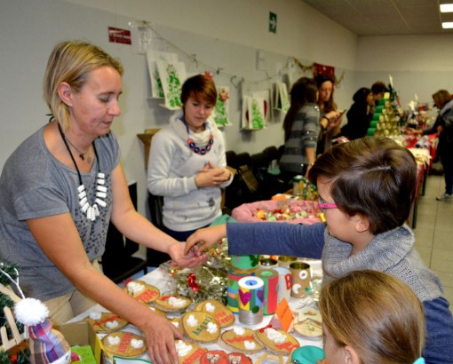 scuola-Pertini_Mandello_Natale-solidarieta (20)