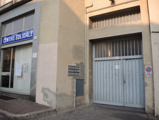 Castello_raccolta vestiti usati bimbi_caritas099