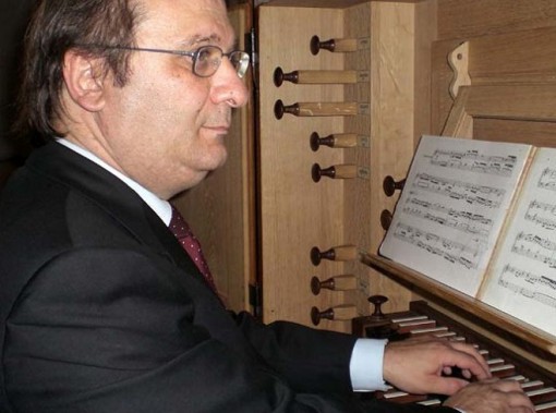 Ennio Cominetti, organista e compositore varennese.