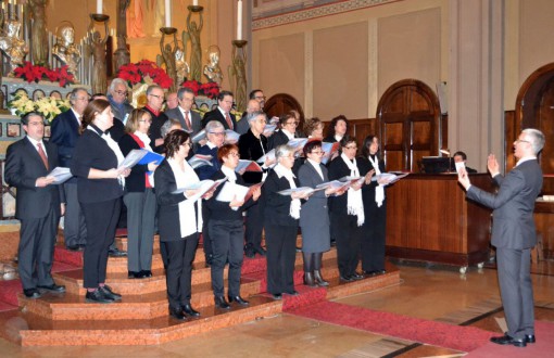 La Schola cantorum del Sacro Cuore sabato 9 gennaio durante la sua esibizione.
