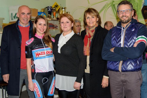 Da sx Livio Mazzoleni (main Sponsor), Erica Siligone, la presidentessa del Team Nadia Pizzo, Danila Mazzoleni e Gianluca Corti. 