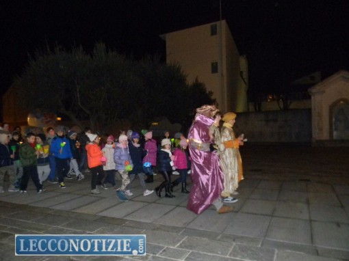 Il corteo accompagna i tre Re Magi