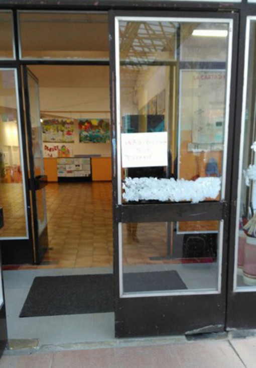 pascolo_ scuola inagibile (3)