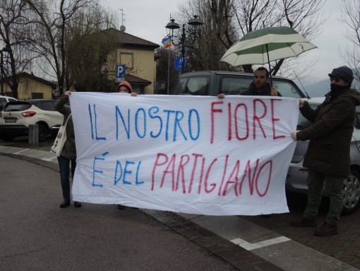 Lecco_presidio piazza era ForzaNuova2016_79