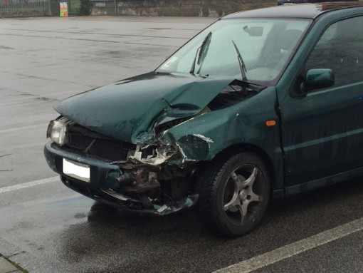 Valmadrera_tamponamento via Leopardi_56