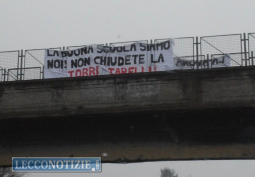 torri tarelli scuola striscioni (3)