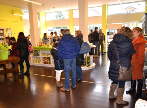 Mandello_inaugurazione_erboristeria_2016 (3)