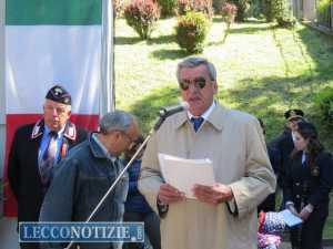 Franco Ripamonti, mentre legge la lettera del padre